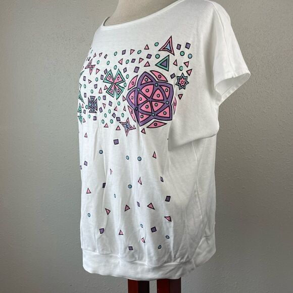 Relaxed Choices Sleeveless White T-Shirt EUC - Picture 3 of 6